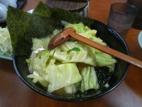 「豚骨ラーメン＋きゃべつ」@麺極 品壱家 大井町店の写真