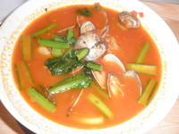 「大粒アサリのイタリアントマト麺　「500円（ｵｰﾌﾟﾝ記念）」@太陽のトマト麺 イオンモール春日部支店の写真