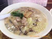 「豚骨ラーメン(並盛180g 680円)」@中華 つけ麺 はるきの写真