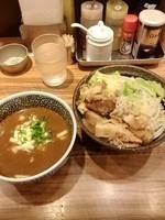 「カレーつけめんミニ＋野菜普通」@ラーメン燈郎の写真