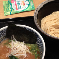 「チャーシュー濃厚魚介つけめん950円」@麺屋 一燈の写真