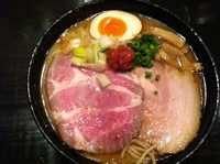 「塩らーめん+低温レアチャーシュー」@中華そば ことぶきやの写真