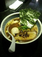 「特上らーめん（醤油）」@七重の味の店 めじろ 代々木店の写真