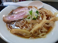 「中華そば＋中盛　750円」@麺処 晴の写真