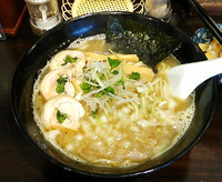 「濃厚鶏煮干らーめん￥７５０」@自家製麺ほうきぼし 神田店の写真