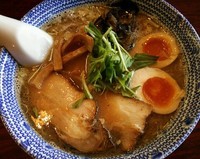「特製醤油ラーメン+味玉」@だいろくの写真
