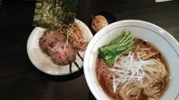 「豊潤鶏出汁醤油ラーメン中盛＋炭焼き味玉」@麺処 ほん田 nijiの写真