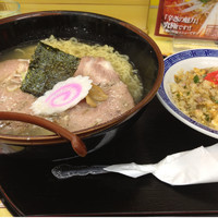 「塩ラーメン¥600+大盛¥120+半チャーハン¥250」@らーめんランド 植田店の写真