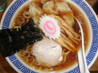 「ワンタンメン　「800円」」@屋台ソバ八幡の写真