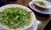 「博多ラーメン・ネギ増し&博多ラーメン」@博多屋台の写真