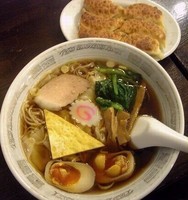 「ワンタンメン＋煮玉子＋餃子」@中華そば 萬福の写真