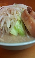 「ラーメン（麺硬め・ヤサイ・カラメ） ［700円］」@ラーメン二郎 新橋店の写真