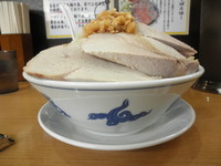 「轟そば+小豚 「500円(オープン記念)+150円」」@らーめん轟の写真