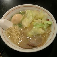 「長浜ラーメン(麺バリカタ)＋新味付玉子＋キャベツ」@博多長浜屋台やまちゃん 銀座店の写真