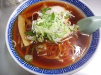 「中華そば(濃いめ) 600円」@駅前ラーメン ひげ 屋台店の写真