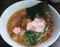 「煮干しそば（背脂入り）」@ラーメン愉悦処 似星の写真