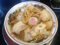 「肉煮干し中華そば（730円）」@肉煮干し中華そば さいころの写真