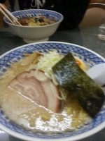「とんこつ醤油らーめん」@ラーメン・ぶーけの写真