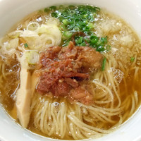 「醤油らぁ麺 750円」@牛骨らぁ麺 マタドール 本店の写真