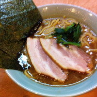 「ラーメン(620円)」@横​浜​ら​ー​め​ん​ ​石​六​家の写真