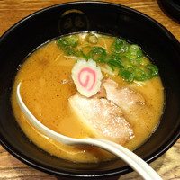 「豚骨醤油 （700円）」@TOKYO 豚骨 BASE MADE by 博多一風堂 ecute品川サウス店の写真