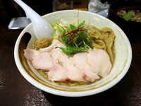 「濃厚鶏白湯そば（大盛）+鶏チャーシュー」@濃厚鶏そば たけいちの写真