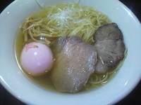 「【１周年記念限定】七種の煮干しの鶏だしラーメン」@麺処 ほん田 nijiの写真