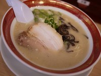 「ラーメン白￥500」@博多らーめん 無双 大船店の写真