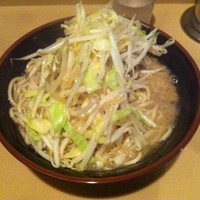 「醤油Ｍ　（700円）」@The Outsidersの写真