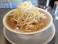 「らーめん小（野菜多め）」@らーめん大 汐留店の写真