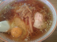 「ラーメン￥350+生卵￥40」@いろはの写真