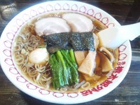 「支那そば醤油味玉入り７８０円」@支那そば きび 桃太郎外伝の写真