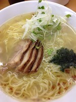 「鶏塩拉麺 大盛 700円」@富白 御徒町本店の写真