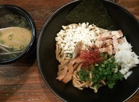 「油そば 醤油 並盛￥650+鶏がらスープ￥30」@麺や 克の写真