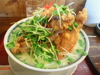 「もっこり鶏カラらーめん 780円」@中華さくらの写真