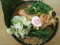 「トンコツラーメン」@MENYA 食い味の道有楽の写真