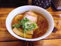 「醤油チャーシュー麺」@飯田商店 湯河原本店の写真