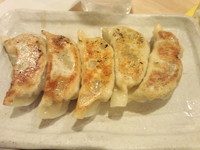 「由丸焼餃子420円」@由○ 品川港南店の写真