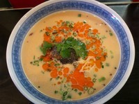 「担々麺\880」@毛家麺店の写真