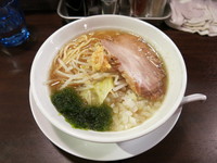 「高知産宗田鰹のうま塩らーめん(ニンニク):730円」@らーめん いち大の写真