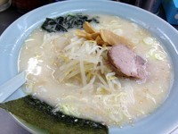 「塩ラーメン中盛（７３０円）」@ラーメンショップ ニューシャトル東宮原駅前店の写真