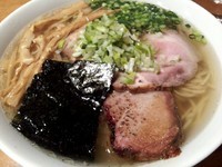 「支那そば　しお+肉一枚増+大盛」@喜元門 水戸笠原店の写真