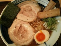 「中華そば」@自家製麺 琥珀の写真