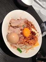 「特製まぜそば」@ジャンクガレッジ 東京ラーメンストリートの写真