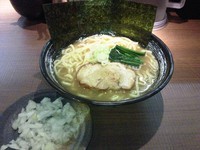 「らーめん680円，大盛りサービス」@麺家 ぶらいとんの写真