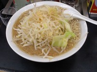 「ぎ郎、太麺、大盛り、野菜まし」@らーめん ぎょうてん屋 町田店の写真