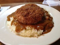 「ハンバーグフライカレー730円」@コーヒー&カレーの店 さふらんの写真