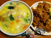 「五目くずかけ麺+骨なしから揚げ」@中華菜館 龍亀の写真