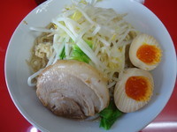 「ラーメン並(ニンニク少し)600円」@びんびん豚の写真