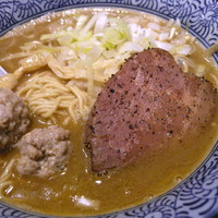 「濃厚煮干しそば 800円 + 味変玉100円（燈郎×豚星。）」@ラーメン燈郎の写真